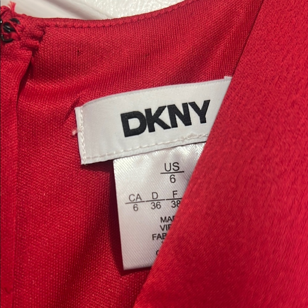 Elegant Red DKNY Women's Dress - Picture 3 of 6